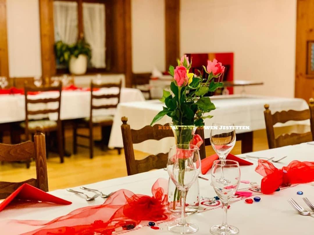 Hotel-Restaurant Zum Loewen Jestetten Zewnętrze zdjęcie