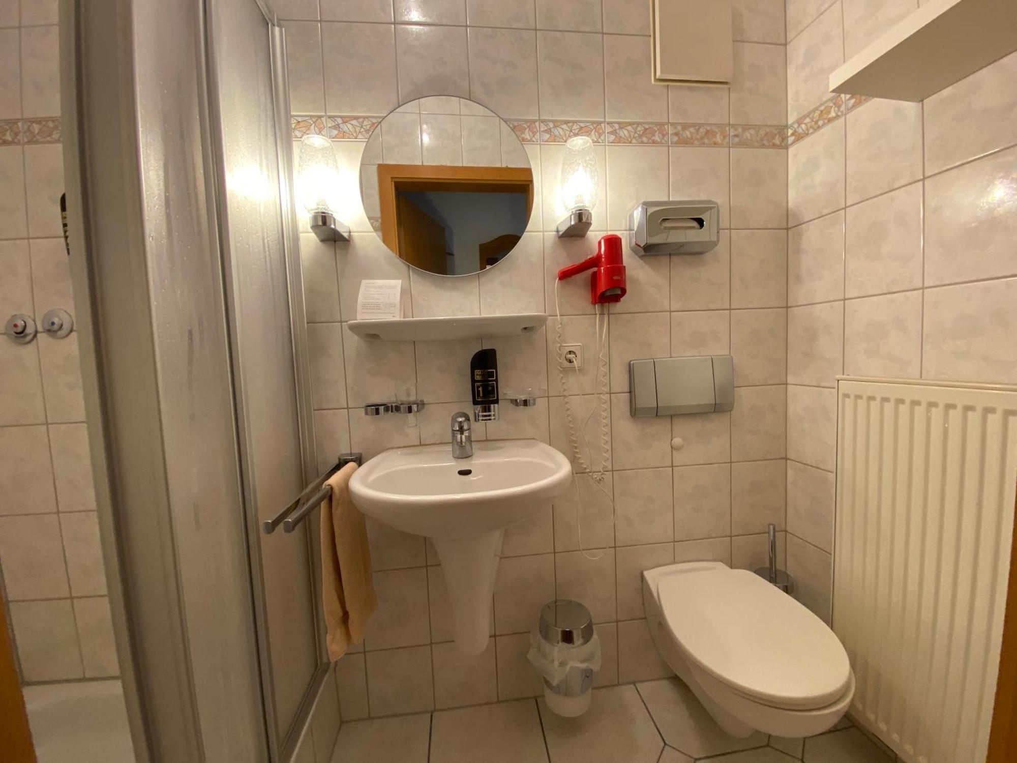 Hotel-Restaurant Zum Loewen Jestetten Zewnętrze zdjęcie
