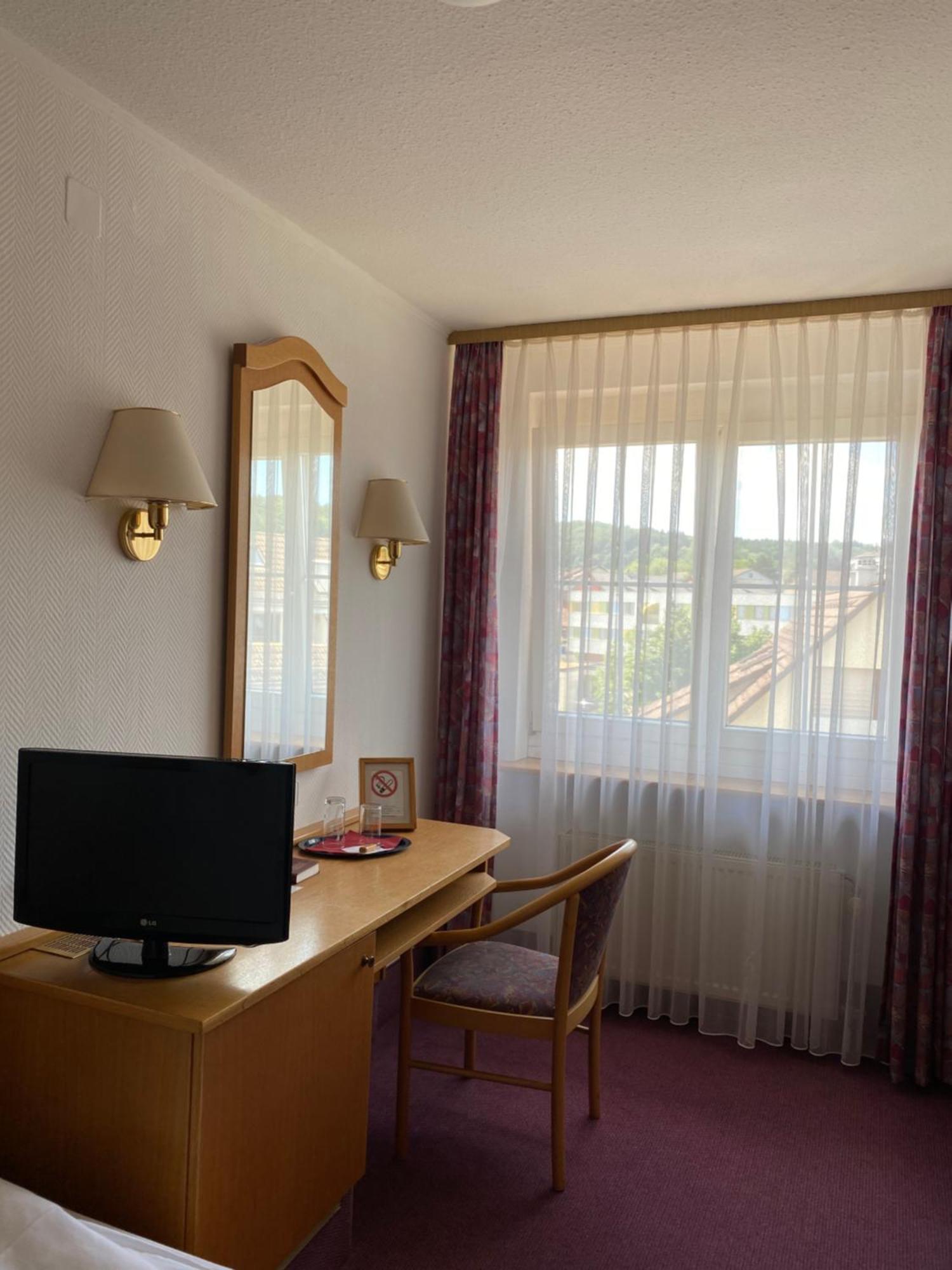 Hotel-Restaurant Zum Loewen Jestetten Zewnętrze zdjęcie